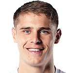  范德芬谈首回合意外滑倒；热刺顽强绝平红军展现球队韧性。 体育新闻 范德芬谈首回合意外滑倒；热刺顽强绝平红军展现球队韧性。 体育新闻