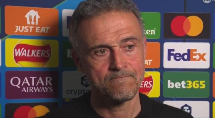  进攻选择丰富成巴黎优势；恩里克强调球员出色发挥；球队在欧冠征程中稳步前进。 体育新闻