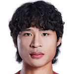 《定位球攻防:人墙防守的技术细节与意外风险》 体育新闻