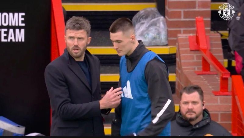  曼联边锋困局：战术适配性缺陷与芒特的24天救赎窗口 体育新闻