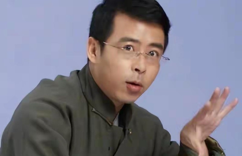  从平民名嘴到全网封杀：阿丘事件背后的职业伦理复盘 新闻